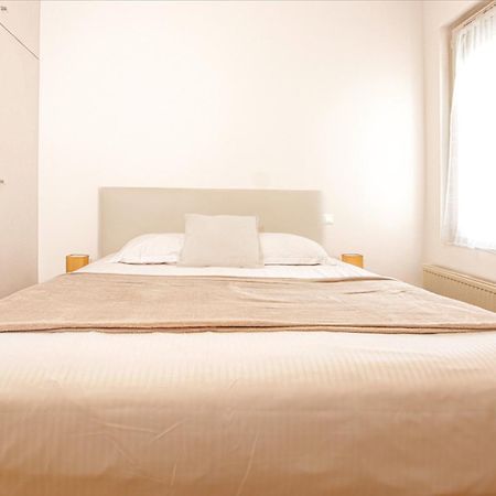 Appartement T2 De Luxe Face Au Jardin Public Bordeaux Exterior foto